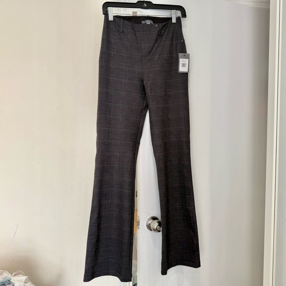 NEW Lyssé New York Ponte Jacquard Bootleg Pants - Picture 6 of 11